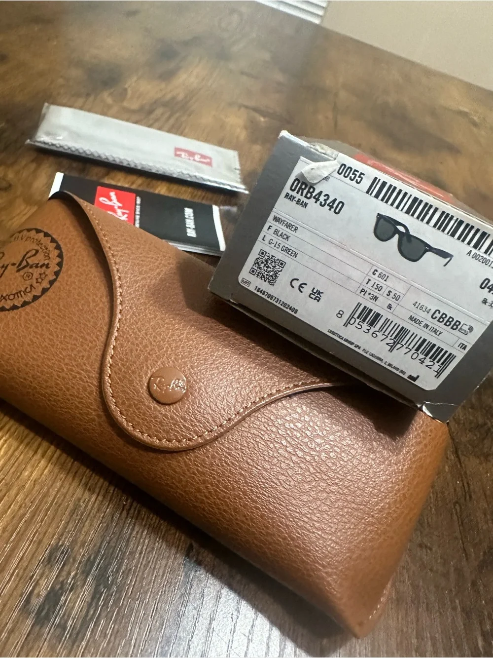 Ray-Ban Wayfarer Sunglasses